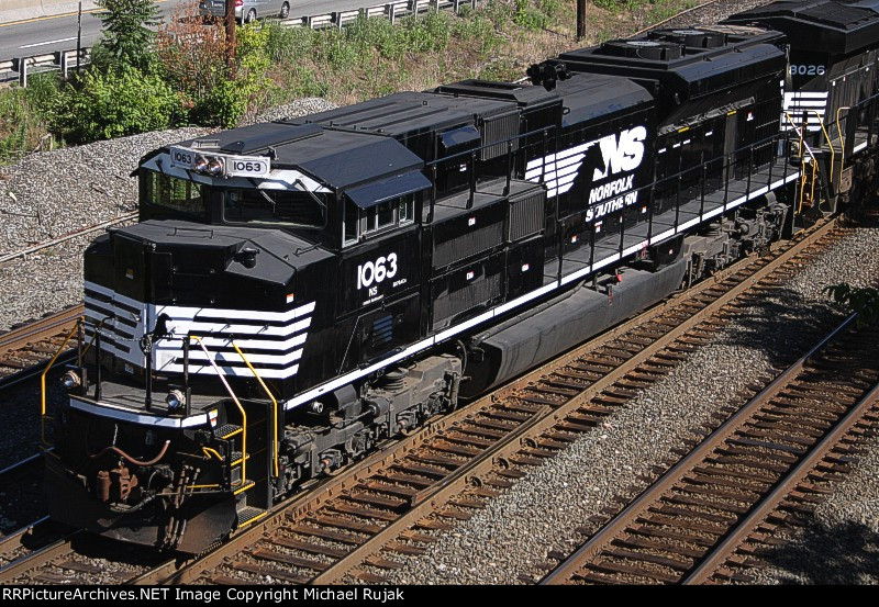 NS 1063